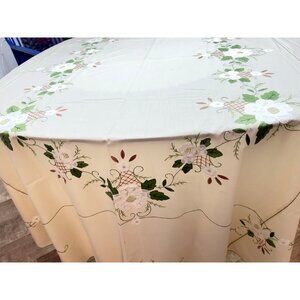 Vintage Tablecloth 12 Napkins Applique Flower Basket Embroidery Oval Banquet